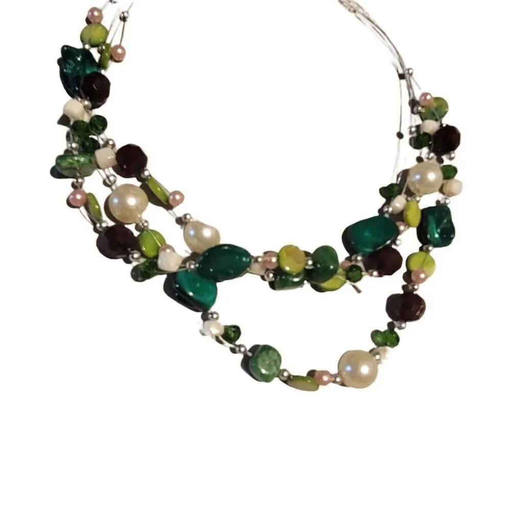 Vintage Womens Green Mixed Stone Tarnished 3 Layered Antique Fashion Necklace